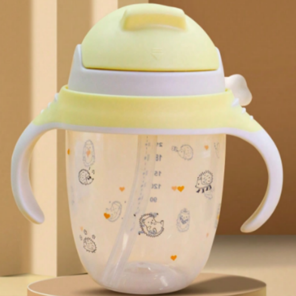 Flip-top PP water cup（280ml）