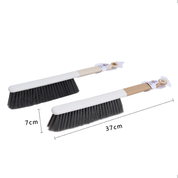 Soft elegant bed brush