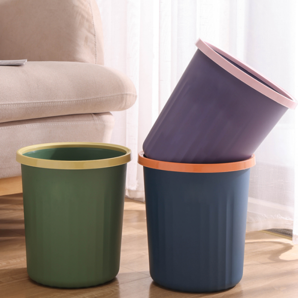 Thickened rim garbage bin