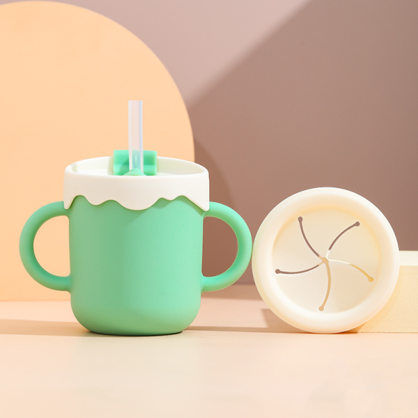 Silicone straw cup