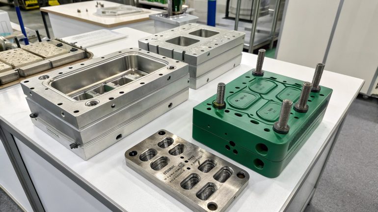 How Can Injection Molds Be Designed to Minimize Waste?